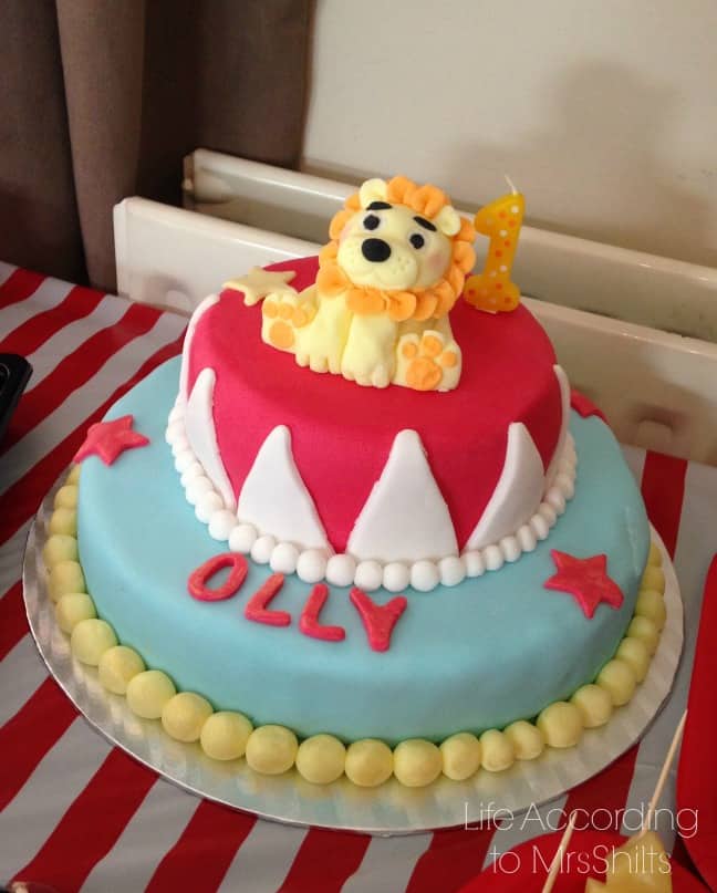 lion circus cake