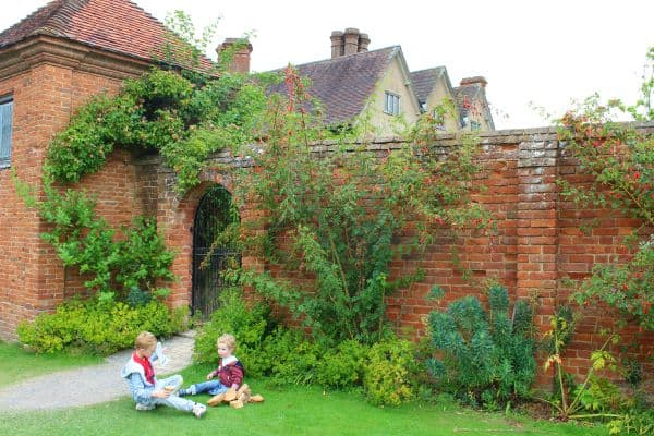 Packwood House