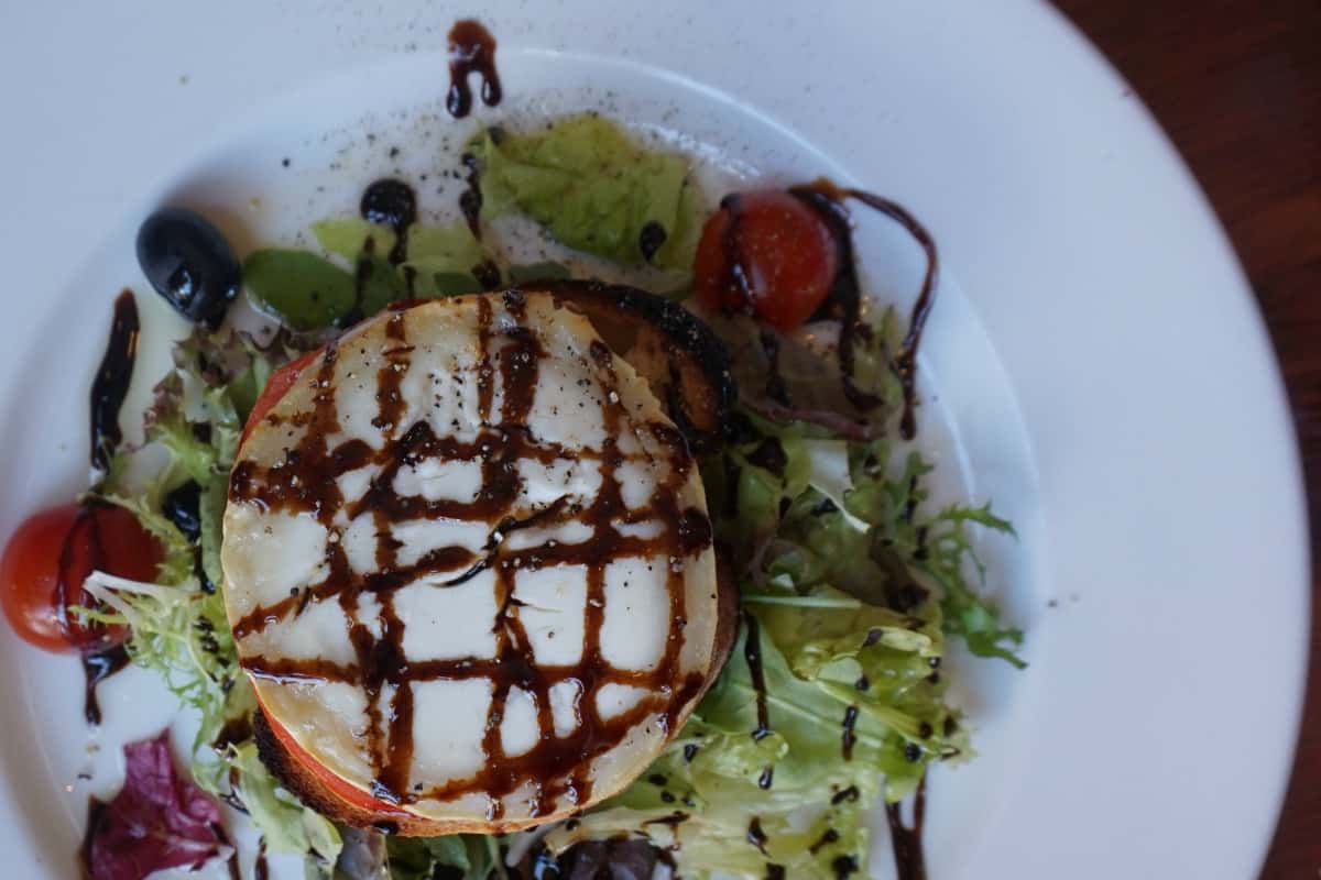 Grilled goats cheese
