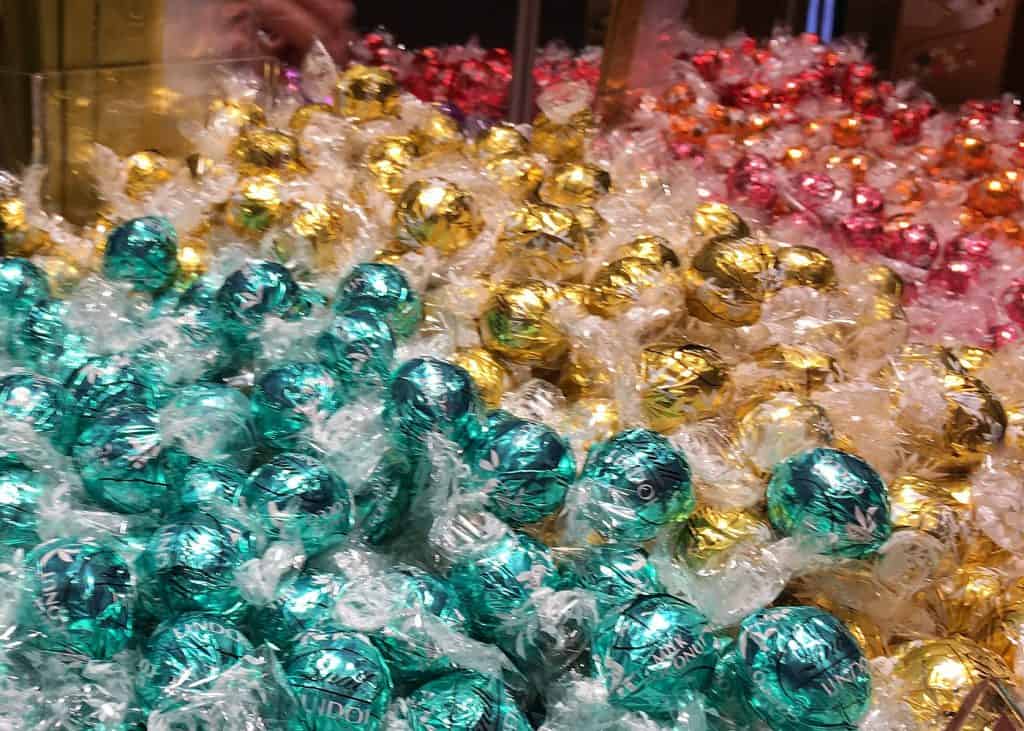 East Midlands Designer Outlet Lindt