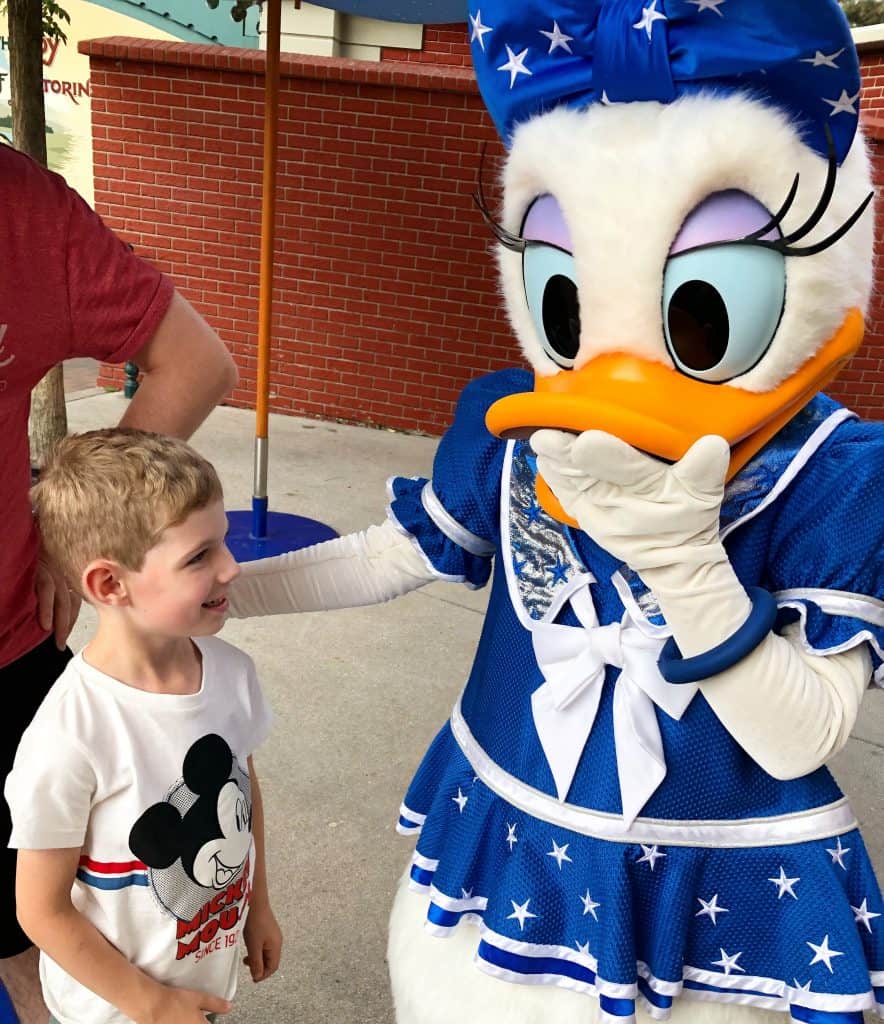 Daisy Duck Disneyland Paris 
