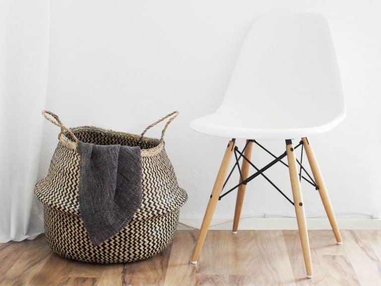 Laundry chair
