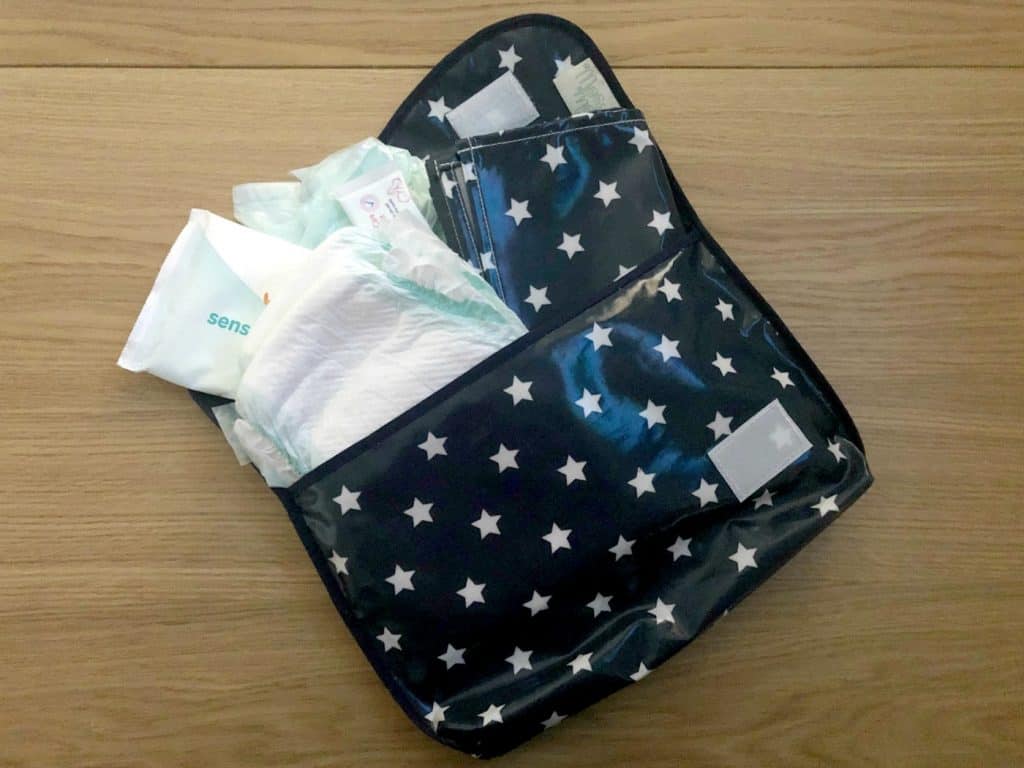 Messy Clutch Bag Mat