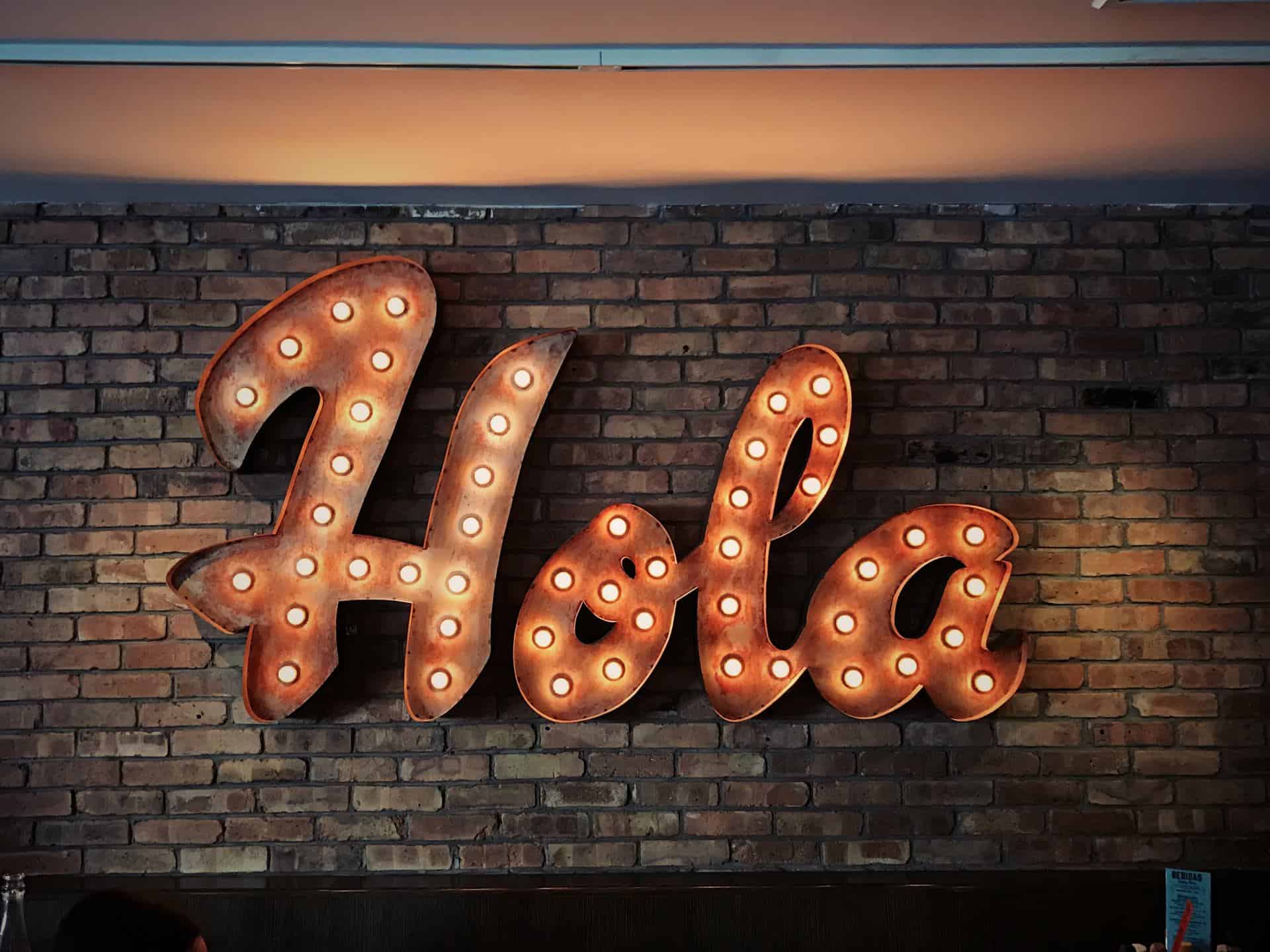Hola Language