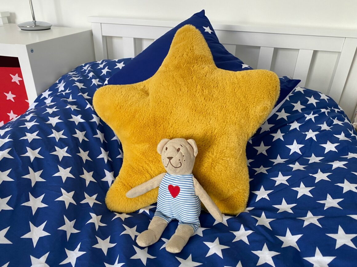star cushion
