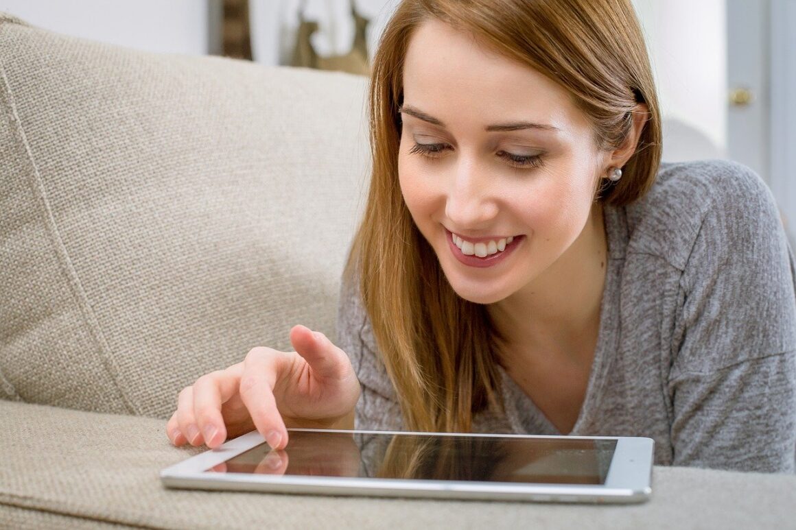 Internet user on tablet 
