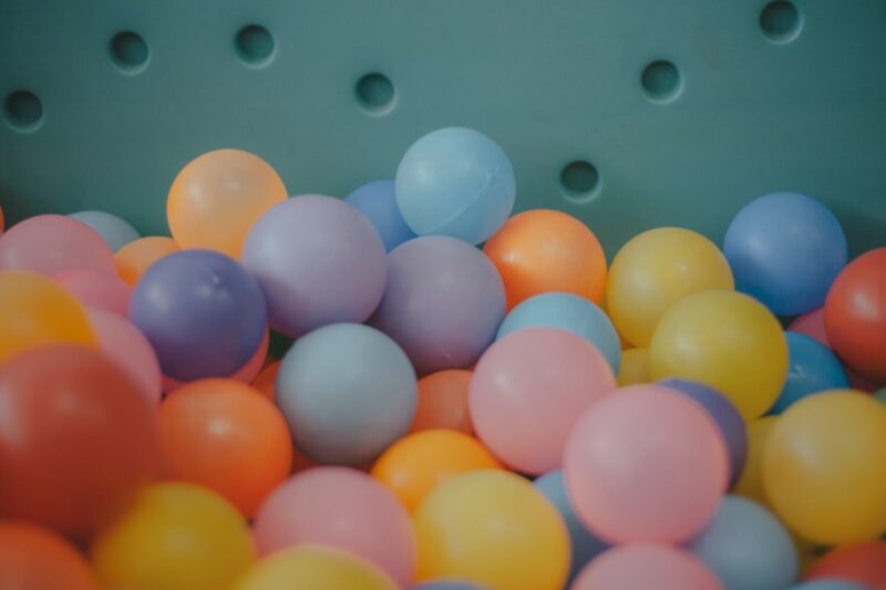 Coloured balls