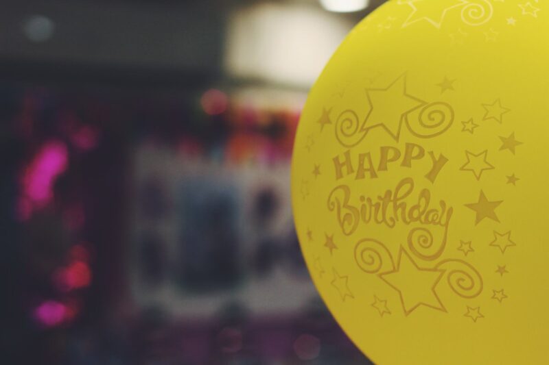 What to Put in a Rude Birthday Card