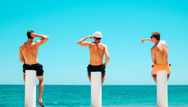 What to Wear at the Beach – 4 Outfit Ideas for Men