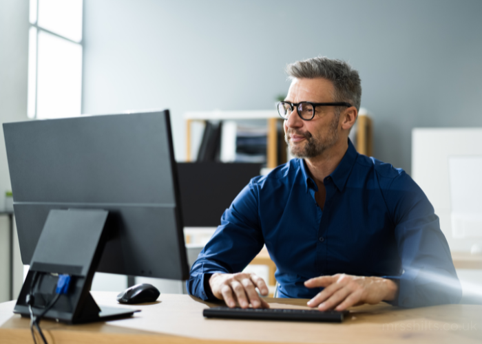 When to wear Blue light-blocking glasses?