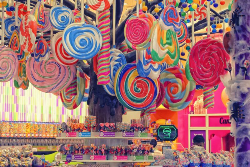 What are the best materials for custom candy sweets packages?