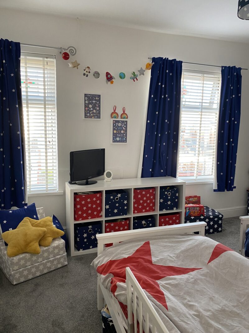 How to Make Sharing a Bedroom Work for Siblings