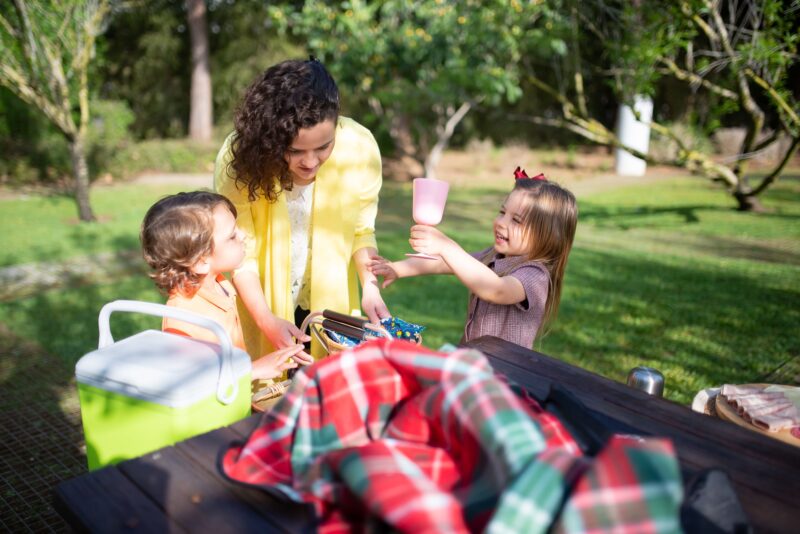 3 simple ways to create unforgettable family memories this summer